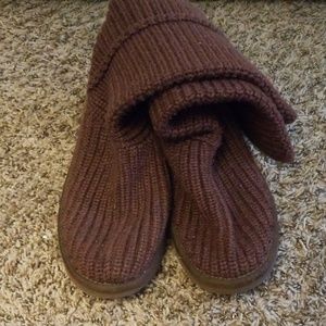 Wine knit UGG boots